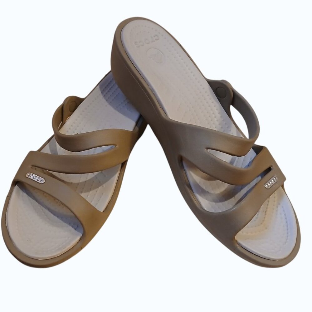 NWOT CROCS Patricia Wedge Tan Strappy Slip-On Coastal Sandals - Picture 6 of 12